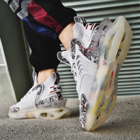 Sepatu Pria Bernapas dengan Logo Kustom, Sepatu Olahraga Fashion Pria, Sneakers Nyaman untuk Berlari, Model Terbaru Alas Kaki