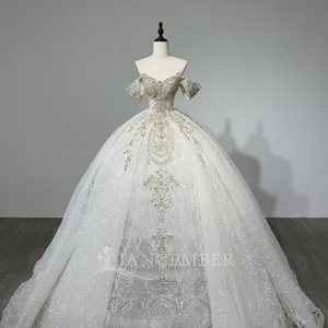 JFH135 Vestido de Novia de Lujo con Escote Corazón, Bordado de Cristales y Encaje, Estilo Imperio - Product Image 3