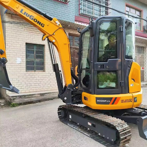 Excavadora Hidráulica Compacta Liugong 9035F Diseñada para Trabajos Pesados con Motor de 18.2kW de Potencia - Product Image 1