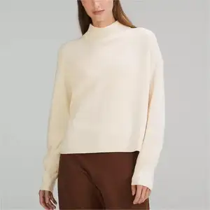 Maglieria personalizzata per la produzione di maglia da donna con collo finto a coste maglione a collo alto in cotone acrilico da donna