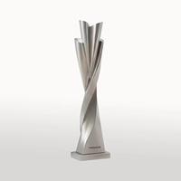 Trofeo de Resina Personalizado con Diseño Libre, Creativo, Irregular, en Oro, Plata o Bronce, para Premios Anuales de Empresa