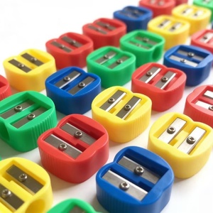 Offre Spéciale : Mini Taille-Crayon Manuel en Forme de Pomme, Léger et Portable, Couleurs Assorties pour l'École, la Salle de Classe et les Cadeaux de Fête - Product Image 5