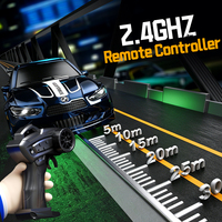 Voiture de course télécommandée en métal 4x4 mini RC 1:64 avec simulation, 2,4 GHz, haute vitesse, pour bureau, avec lumières LED, pour enfants