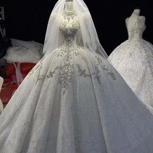 Hz018 Superbe Robe de Mariée Blanche Argentée à Col Bijou, Épaules Pagode, Richement Perlée, Style Baroque, Traîne Longue Jancember - Product Image 3