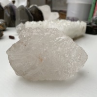 Cristaux de quartz nirvana naturels et originaux, non polis, pointes de cristal brutes, spécimen, pointes de cristal brutes, cristal de quartz bouddha à bulles