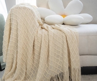 Moderner Landhaus-Stil Karierte Strick-Sofadecke Bettdecke Einweg Geometrisches Muster 100% Polyester für Frühling Sommer Gästehaus