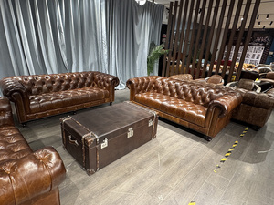 Canapé Chesterfield 3 places en cuir véritable, style vintage américain rétro - Product Image 1