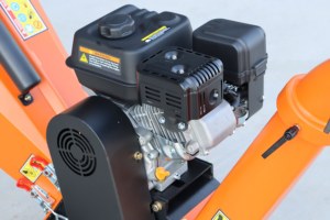Trituratore di rami e cippatore forestale a basso prezzo con motore a benzina da 7 CV e 210 cc - Product Image 6