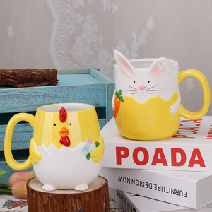 <span class=keywords><strong>Redeco</strong></span> Oem/Odm lindo Animal en forma de tazas de café de cerámica diseño de pollito tazas de cerámica de Pascua con conejito festivo primavera Drinkware - Product Image 1