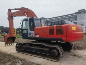 Excavatrice hydraulique sur chenilles Hitachi Zx350 35 tonnes d'occasion avec moteur et roulement à vendre - Product Image 5