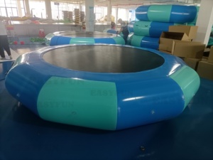 EASYFUN fabrique des trampolines gonflables personnalisés pour la diversion aquatique en plein air en famille - Product Image 5