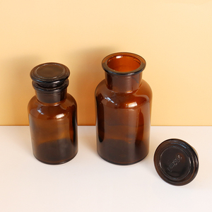 Bocaux d'apothicaire en verre ambré et violet foncé 250 ml, flacons de laboratoire en verre avec couvercles - Product Image 4