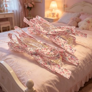 Korean-style floral <b>bow</b> banana <b>clip</b>, vertical <b>clip</b> for women's updo, giving a sophisticated look and making hair appear fuller. - Product Image 1