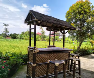Meubles d'extérieur de haute qualité, faits à la main, traditionnels, en bambou, pour bar Tiki et pergola, design Sulawesi - Product Image 3