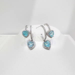 Boucles d'oreilles pendantes en argent sterling 925 avec zircon cubique, pour un usage quotidien, luxueuses, délicates, classiques, pour femmes, pierres bleues. - Product Image 2