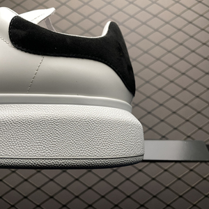 รองเท้าเดินสไตล์เรโทร MQ คุณภาพสูงสำหรับผู้ชายและผู้หญิง พื้นรองเท้าหนังแท้ พื้นหนา เหมาะสำหรับฤดูใบไม้ผลิ/ฤดูใบไม้ร่วง/ฤดูหนาว - Product Image 4