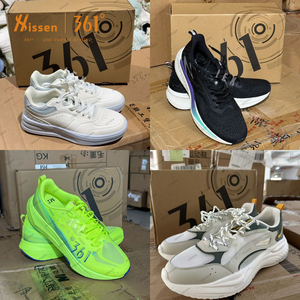 Surplus de Chaussures de Tennis en Gros avec Boîte d'Origine pour la Vente en Gros de Chaussures de Sport - Product Image 1