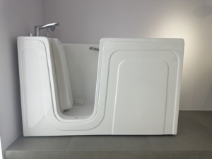 <span class=keywords><strong>Baignoire</strong></span> moderne en acrylique à l'italienne Douche Accessible aux <span class=keywords><strong>personnes</strong></span> <span class=keywords><strong>âgées</strong></span> et handicapées <span class=keywords><strong>Baignoire</strong></span> à remous Massage <span class=keywords><strong>Porte</strong></span> de <span class=keywords><strong>baignoire</strong></span> à l'italienne Hôtels Salles de bains - Product Image 2