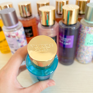 Loción Corporal Perfumada <span class=keywords><strong>Victoria</strong></span> <span class=keywords><strong>de</strong></span> 236 ml al por Mayor, Crema Corporal en Spray, Loción Corporal Perfumada <span class=keywords><strong>Victoria</strong></span>'s <span class=keywords><strong>Secret</strong></span> para Mujer - Product Image 4