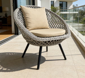 Chaise de bistrot ronde en osier pour patio avec coussin épais beige pour jardin, cour, balcon, terrasse, bord de piscine - Product Image 3