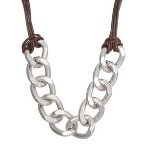 Collar Gargantilla Vintage de Varias Capas, Collar de Cadena Cubana Plateada, Collar de Cuero PU Negro, Joyería Punk para Mujer - Product Image 6