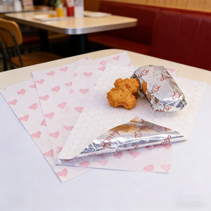 Feuilles <span class=keywords><strong>de</strong></span> papier aluminium alvéolées pour sandwichs, hamburgers, hot-dogs et inserts pour paniers alimentaires - Product Image 1