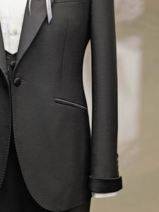חליפת טוקסידו שחורה איטלקית איכותית מצמר טהור, בעלת דש מחודד, חד-כפתורית, לגברים, מתוצרת יצרן - Product Image 3