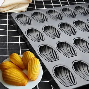 Factory Wholesale Non-stick Madeleine Cake Baking Mold Shell Shape Mould Pans For Oven Trays