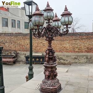 Lampada Classica in Ghisa per Decorazione Esterna di Ville e Giardini - Product Image 5