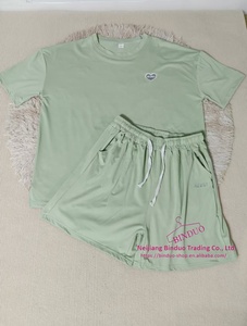 Ensembles de vêtements de sport pour femmes <span class=keywords><strong>chic</strong></span> <span class=keywords><strong>Ensemble</strong></span> haut et short pour femmes douces Ensembles pour femmes amples - Product Image 6