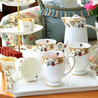 Ensemble de tasses en céramique de luxe léger pour la maison, tasses à eau, ensemble de mugs, théière résistante à la chaleur, style nordique pour salon