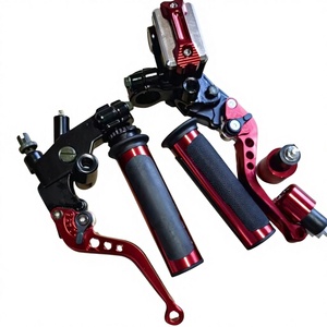 Accessoires moto transfrontaliers CNC : Ensemble pompe <span class=keywords><strong>d</strong></span>'<span class=keywords><strong>embrayage</strong></span> supérieure et frein à disque <span class=keywords><strong>hydraulique</strong></span>, embout de guidon universel - Product Image 1