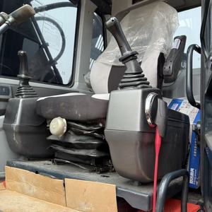 Excavadora Hyundai HX220HD Usada, Excavadora de Orugas de 22 Toneladas para Trabajo Pesado, Importada Original, en Buen Estado de Funcionamiento, en Venta - Product Image 4