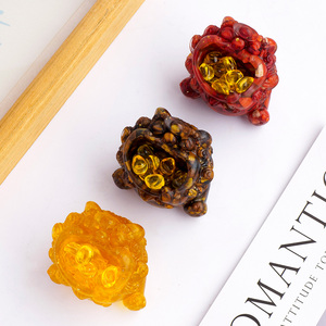 Adornos de Resina Hechos a Mano con Cristales, Bestia Comedora de Dinero, Decoración Feng Shui para el Hogar y Regalos, Venta al Por Mayor - Product Image 1