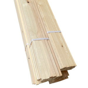 Panel Trasero de Madera Maciza Tipo R con Superficie de Relieve Ranurado y Encastrado para Uso en Patios Exteriores - Product Image 3