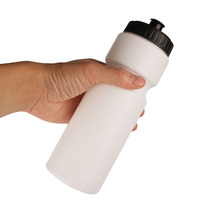 Bouteille d'eau de sport en plastique 650ml/750ml avec logo personnalisé étanche, double paroi, verres de salle de sport et de voyage vente en gros