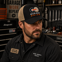 Gorra de béisbol de 6 paneles de poliéster/algodón con malla trasera, marca privada, negra, con bordado de insignia Sand Garage, ajustable, lista para venta al por menor