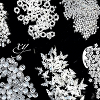 Perles entretoises en forme de fleur argentées brillantes en gros pour pendentifs et bijoux faits à la main