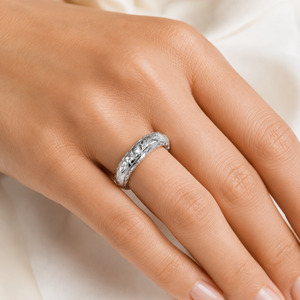 Anello con fiore di rosa per donna, accessorio per dito con design floreale intagliato, da indossare tutti i giorni - Product Image 1