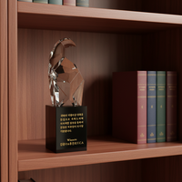 Trophée moderne en cristal K9 abstrait avec design à facettes, base noire, gravure personnalisée pour récompense d'entreprise, prix annuel, cadeau