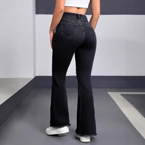 <span class=keywords><strong>Jeans</strong></span> a Vita Alta da Donna con Gamba Svasata, Lavaggio Distressed e Dettaglio Cuore 3D - Collezione Autunno/Estate - Product Image 2