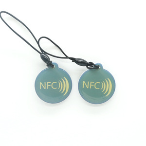 Biểu Tượng Tùy Chỉnh Hình Dạng Độc Đáo Móc Khóa Mini Rfid NFC Epoxy <span class=keywords><strong>Tag</strong></span> Với Chip 13.56Mhz Tần Số Tùy Chỉnh In Ấn NFC Thẻ - Product Image 2