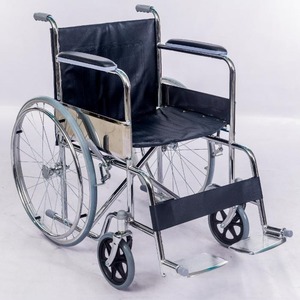 Fauteuil roulant manuel Jianlian 809 chromé, pliable, avec roues arrière solides et accoudoirs fixes pour personnes âgées. - Product Image 2