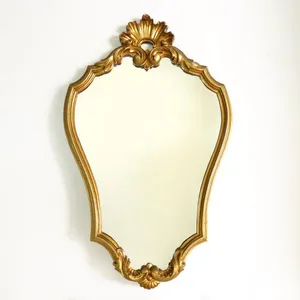 Espejo de Pared de Alta Calidad Estilo Rococó Luis XV en Resina Dorada - Product Image 1