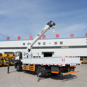 Grue mobile micro haute performance HOWO 8 tonnes, best-seller, avec stock suffisant et excellent rapport qualité-prix - Product Image 1