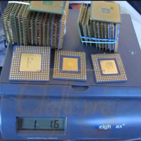 Sisa CPU Keramik (Xeon Gold 6200 2-core) / Prosesor/ Chip Emas Daur Ulang Sisa Motherboard Sisa RAM Komponen Desktop Bekas