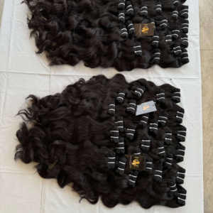 Tissage naturel indien Temple cheveux raides, cheveux humains bouclés bruts cambodgiens à cuticules alignées, cheveux à cuticules alignées Vendeur - Product Image 1