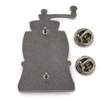 En gros, Pin's en émail vintage avec logo personnalisé, motif moulin à café, badge métallique rétro, pin's de revers, cadeau souvenir pour barista, usine OEM ODM