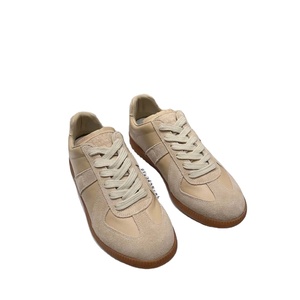 Chaussures de sport allemandes antidérapantes, légères, respirantes, unisexes, en cuir microfibre personnalisé pour hommes - Product Image 3