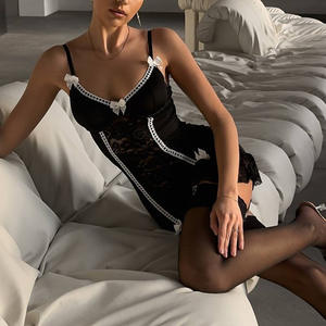 Robe élégante noire en dentelle avec détail nœud, lingerie érotique sexy pour femmes - Product Image 3